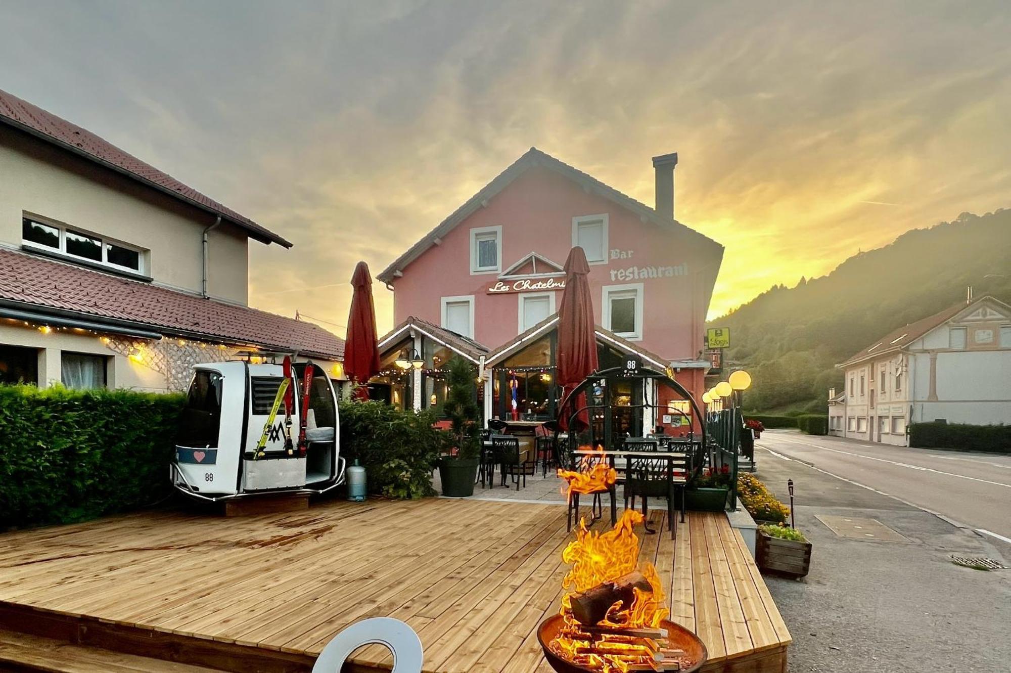 Logis Hotel, Chalets Et Restaurant Les Chatelmines La Bresse Exterior foto