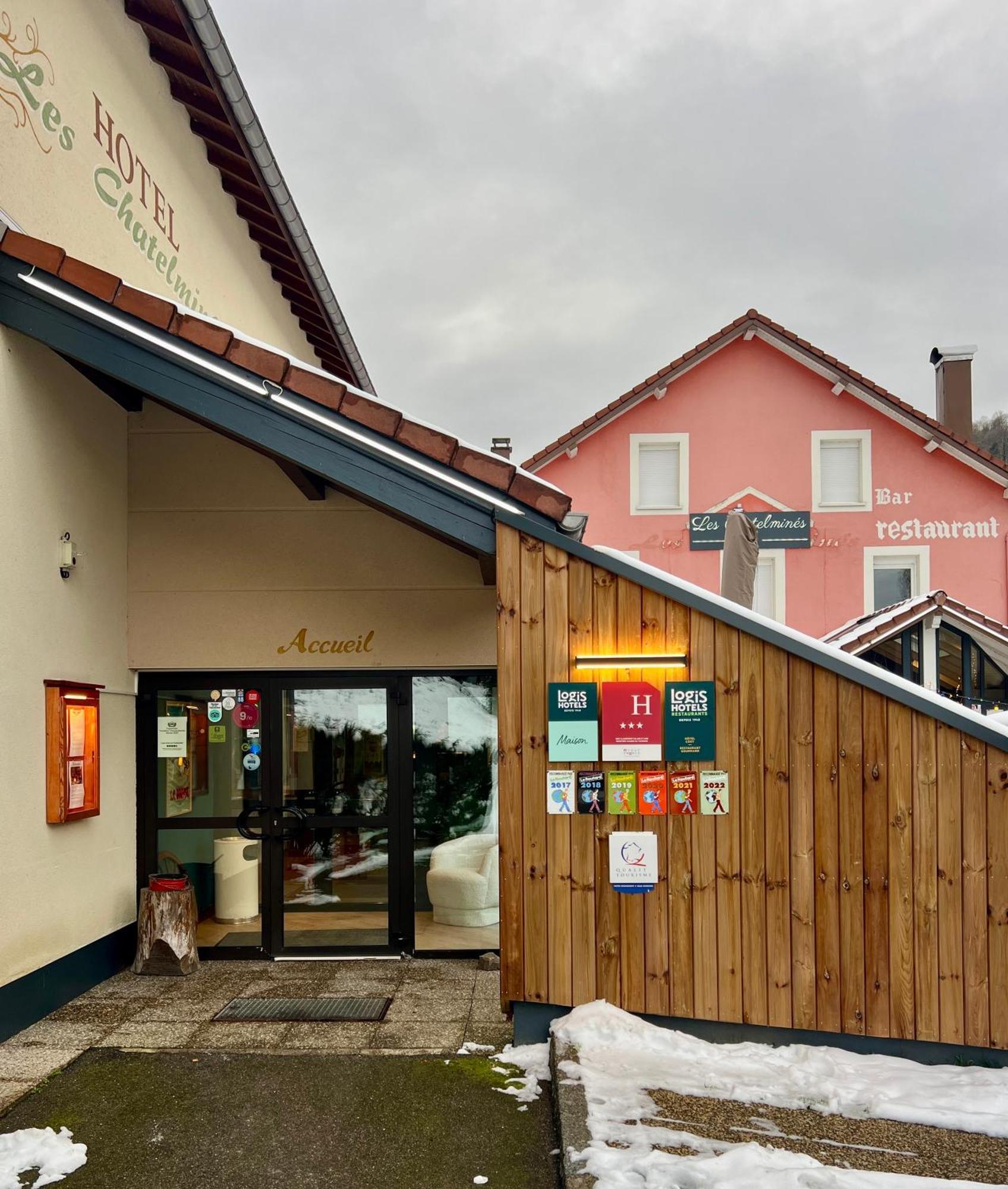 Logis Hotel, Chalets Et Restaurant Les Chatelmines La Bresse Exterior foto